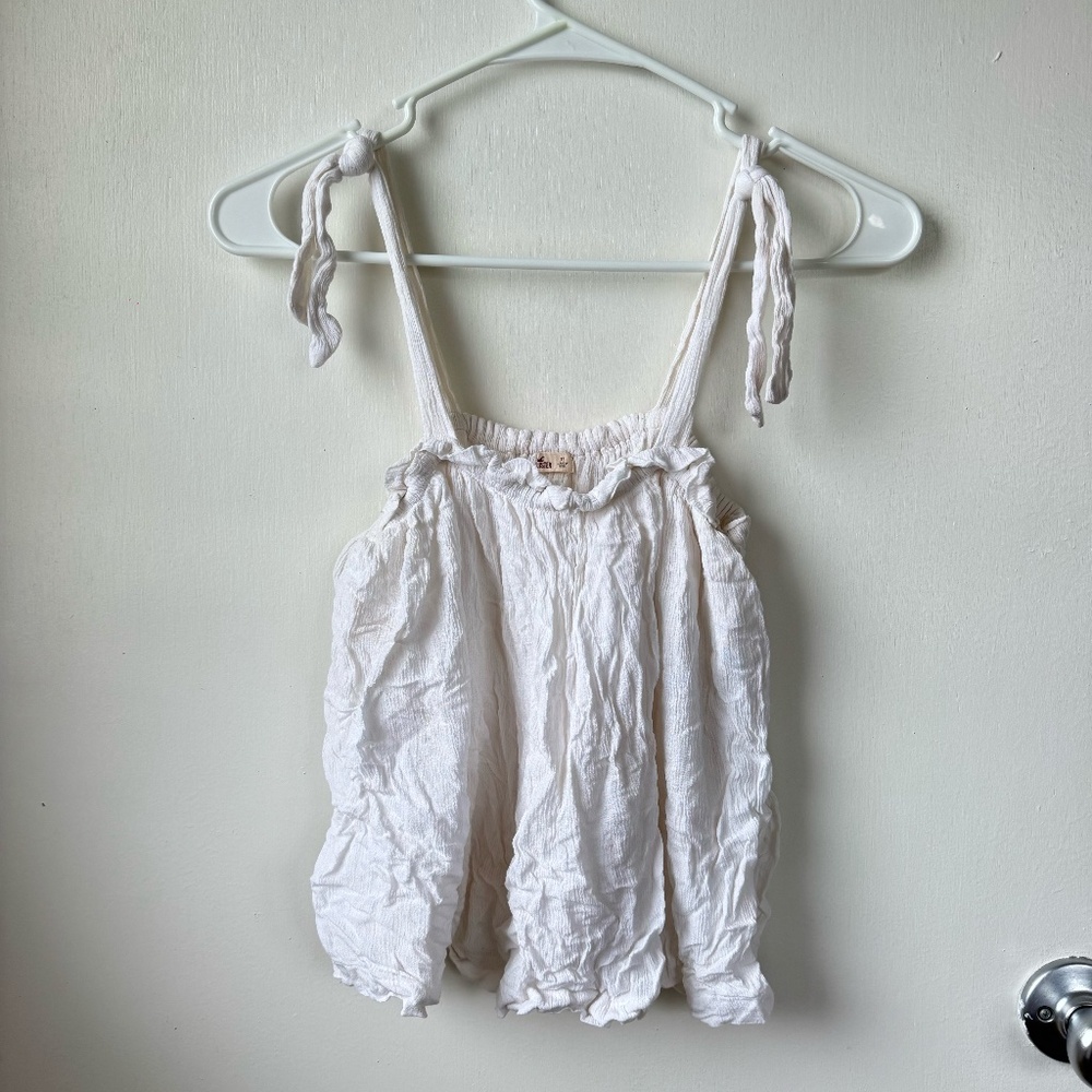 ❌SOLD❌White airy Hollister tank top, size XS